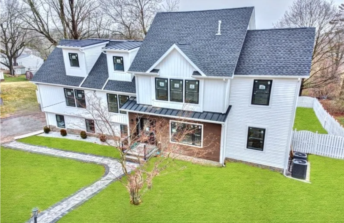 55 Hillside Ave Livingston NJ